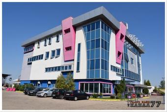 Radio Cafe Kanal 77 Hotel