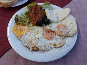 Hotel Slavija, Popova Sapka