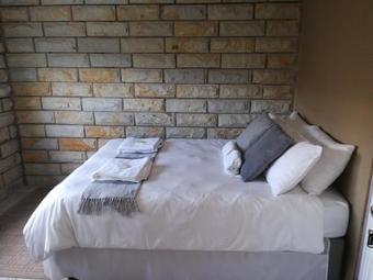 Hostal The Stone Guest House