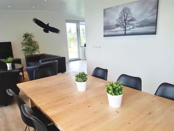 Lynghagi House - Lava Water