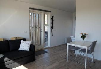 Kr�khamar Apartments