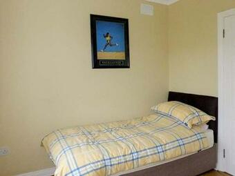 8 Latheanmor Court