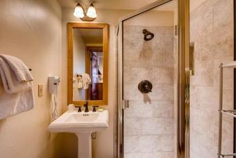 Apartamento 3 Br- Sleeps 7 With Jetted Tub Condo