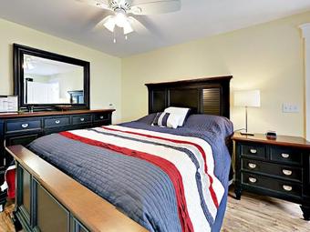 Apartamento 306 Eddy Rd Condo #d