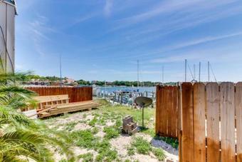 Pensacola Bay Studio At Pier One Marina