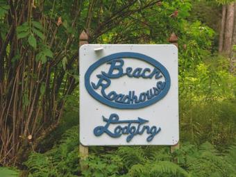 Lodge Beach Roadhouse