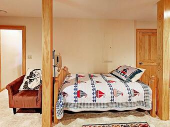 113 Mountain Cove Road House