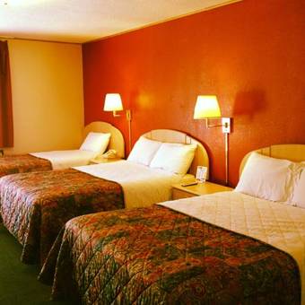 Motel Budget Host Inn - Emporia