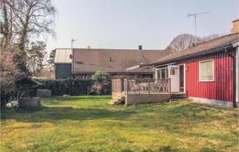 Two-bedroom Holiday Home In Beddingestrand