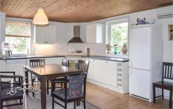 Two-bedroom Holiday Home In Ljungbyhed