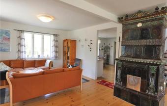 Five-bedroom Holiday Home In Savsjostrom