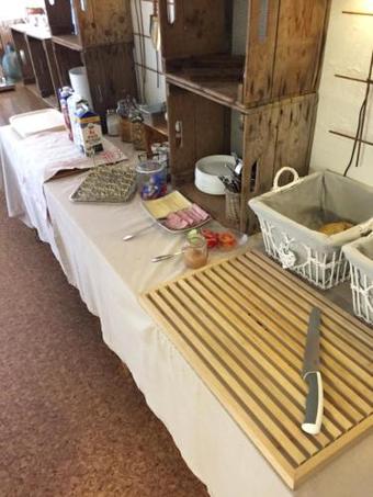 Bed & Breakfast V�nhems Caf� & Vandrarhem