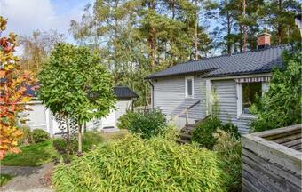 Four-bedroom Holiday Home In Sjobo