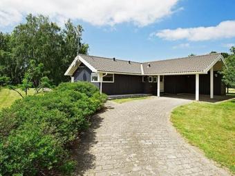 Three-bedroom Holiday Home In Asn�s 1