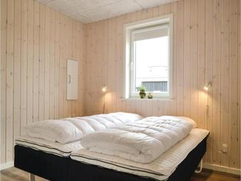 Four-bedroom Holiday Home In Hvide Sande