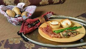 Harvey House Bed & Breakfast