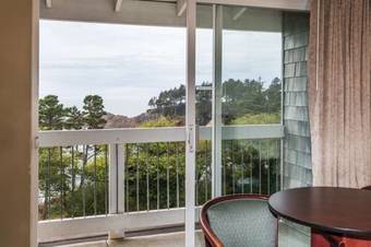 Crown Pacifiq Motel - Depoe Bay