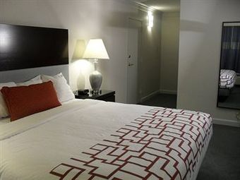 Hotel Holiday Inn Weirton