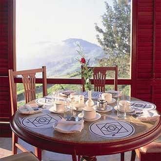 Hotel Club Mahindra Munnar