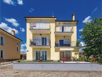 Three-bedroom Apartment In Matulji