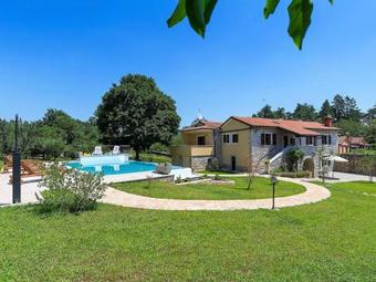 Spacious Villa Sany With Private Pool