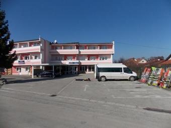 Hostal Rooms With A Parking Space Oroslavje (zagorje) - 15384