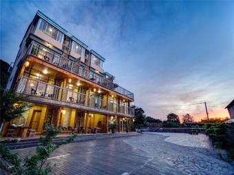 Hostal Yunzhongshanju Gesthouse