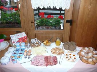 Hotel Garn� Ai Serrai