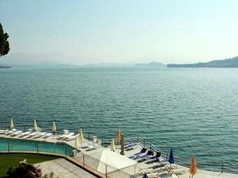 Elegant Apartment Located On Lake Maggiore