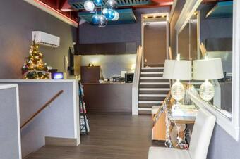 Kalika Hotel