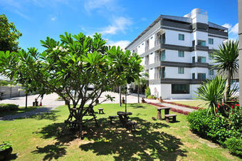 Bs Premier Airport Hotel