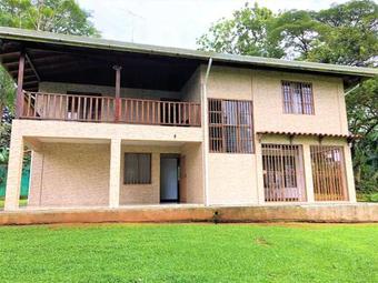 Casa Naranjito