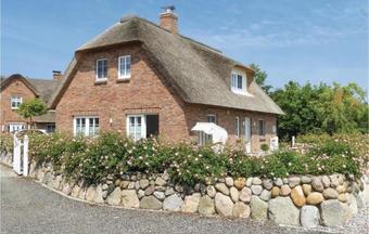 Two-bedroom Apartment In Klanxbull