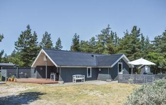 Three-bedroom Holiday Home In Romo