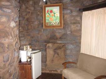 Lodge The Shoe Guest House