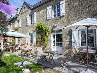 Hotel Logis Auberge De Carolles
