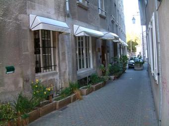 Hotel A La Porte Saint Jean