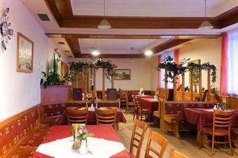 Denis Hotel �s �tterem