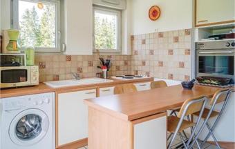 One-bedroom Apartment In Premanon