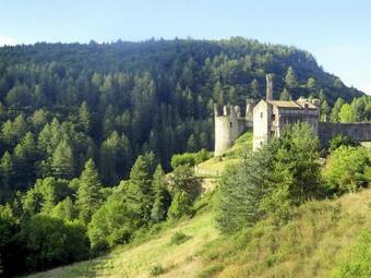 Agroturismo Saint-michel-de-boulogne Chateau Sleeps 18 Wifi
