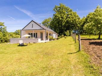 Comfortable Villa In Sioniac Limousin With Terraces