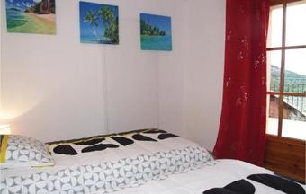 Three-bedroom Holiday Home In Sigoyer