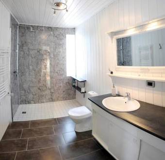 Hostal Laugar Guesthouse