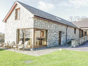 Beudy Bach, Beaumaris