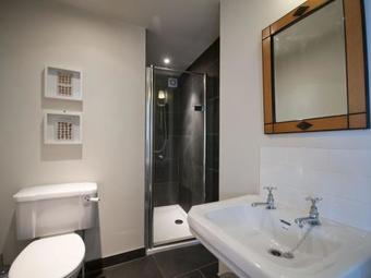 No 1 The Hinges, Crantock