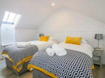 Apple Barn, Crantock