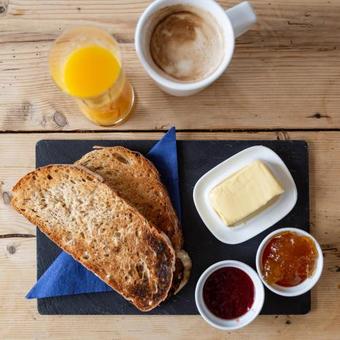 Posada Five Bells Inn, Wrentham