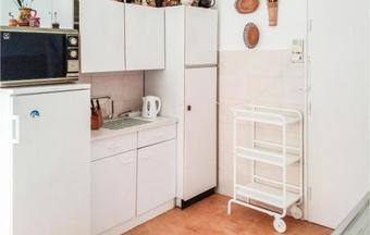 Two-bedroom Apartment In Bakonybel