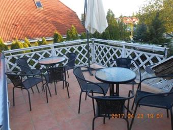 Bogl�rka Apartmanh�z