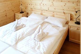 Hostal Family Panzio Es Apartman Hazak